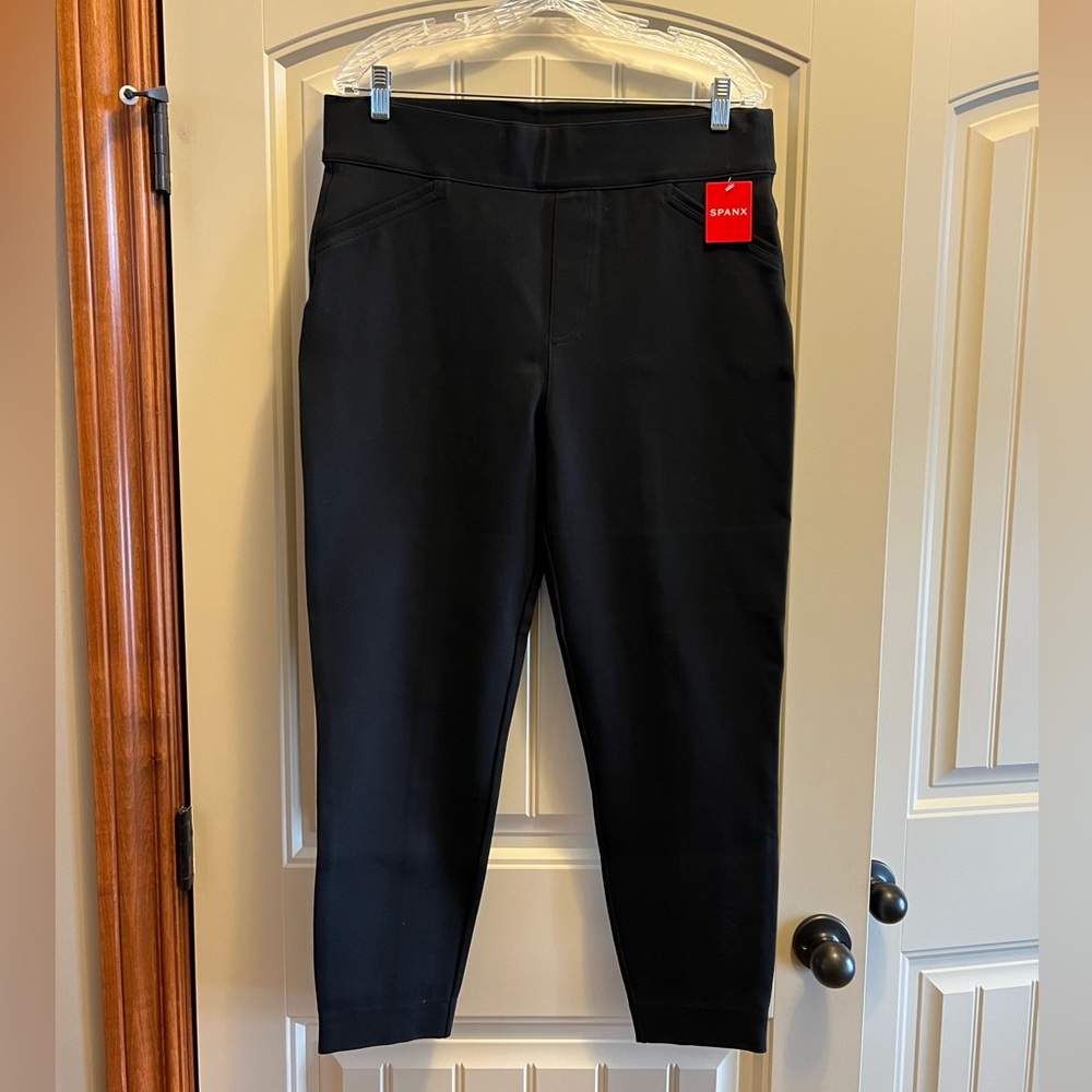 NWT SPANX BLACK SEAM SKINNY IN POINTE Pants